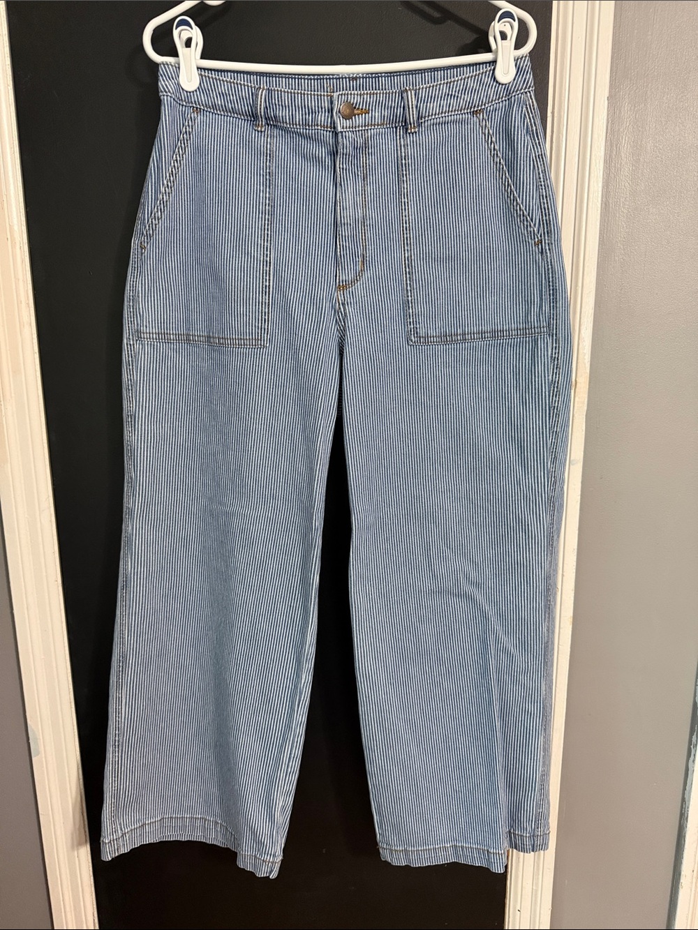 Universal Thread Striped Cropped Wide Leg Size: 10/30